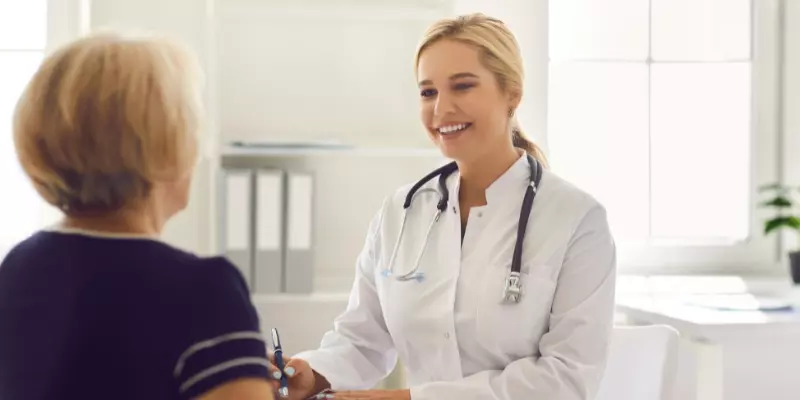 Tìm hiểu ý nghĩa nằm ngủ mơ thấy bác sĩ là điềm báo tốt hay xấu