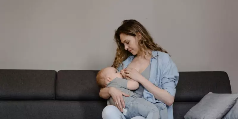 Mộng thấy cho bé trai bú có thể phản ánh sự thành công trong sự nghiệp sắp đến